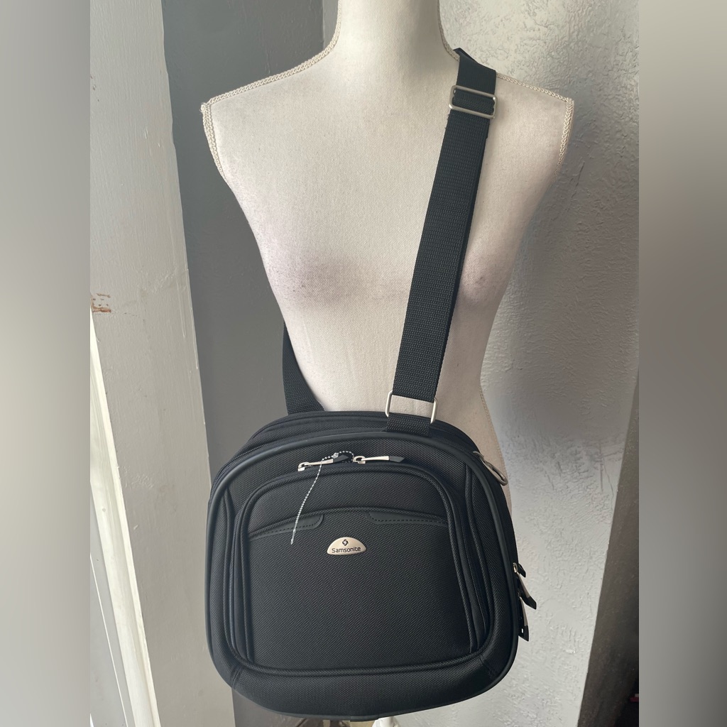 Samsonite Collapsible Carry On